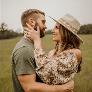 MEET YOUR POSHER ✨